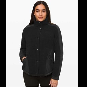 Lululemon Go Cozy Sherpa Wool Fleece Jacket Snap Front, size 6, black, EC